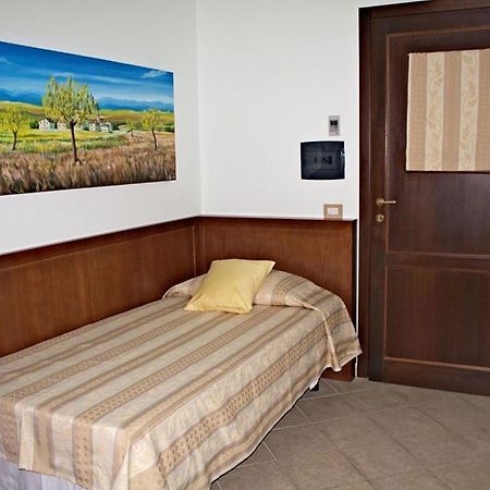 Agriturismo L'Arca Di Anna Brambilla 벨베데레마리티모 객실 사진