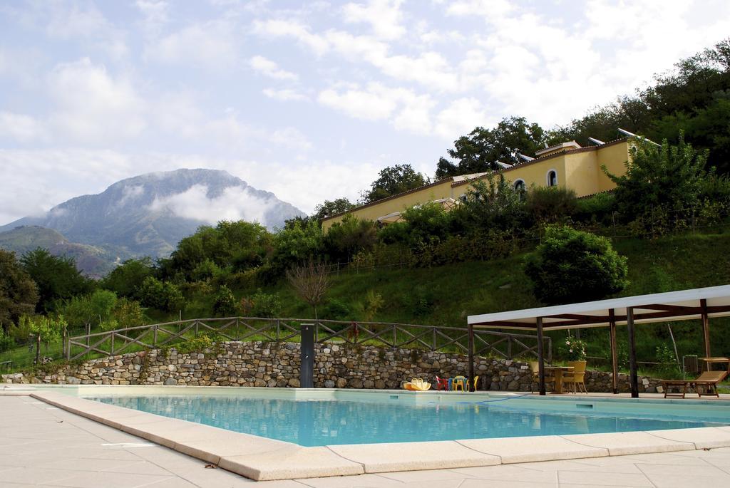 Agriturismo L'Arca Di Anna Brambilla 벨베데레마리티모 외부 사진