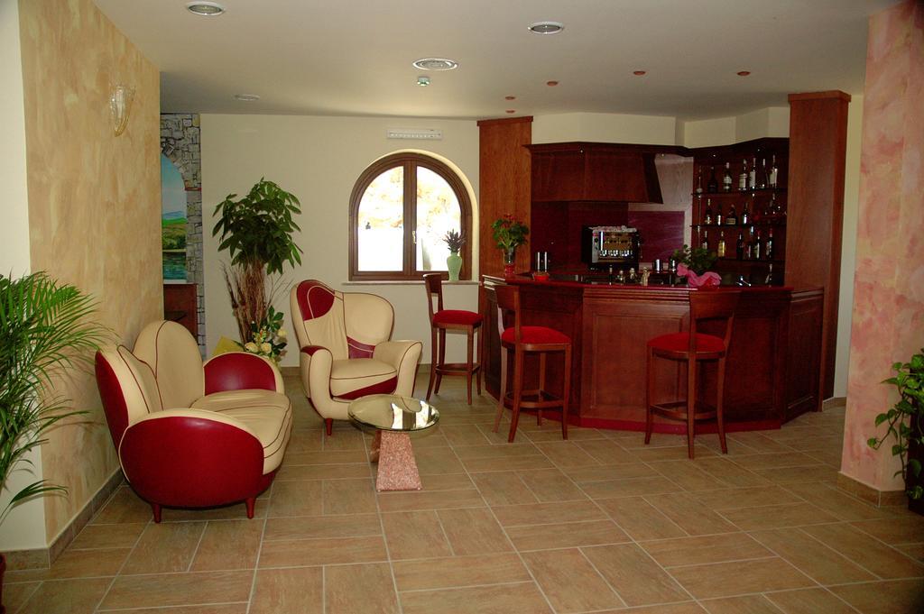 Agriturismo L'Arca Di Anna Brambilla 벨베데레마리티모 외부 사진